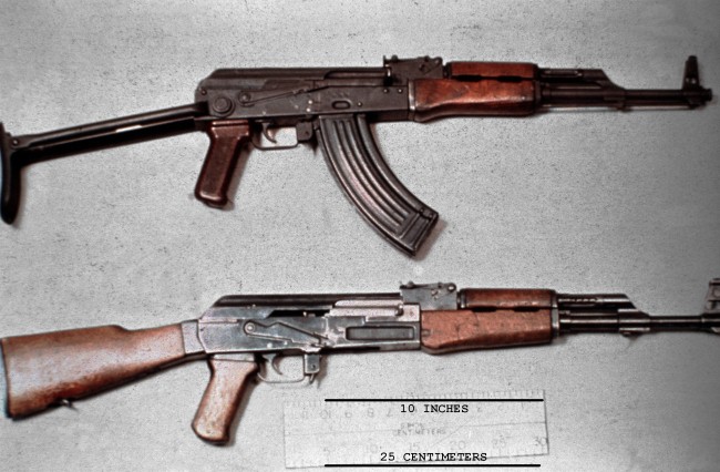 AK-47 là một trong những súng trường thông dụng của thế kỷ 20, được thiết kế bởi Mikhail Timofeevich Kalashnikov.